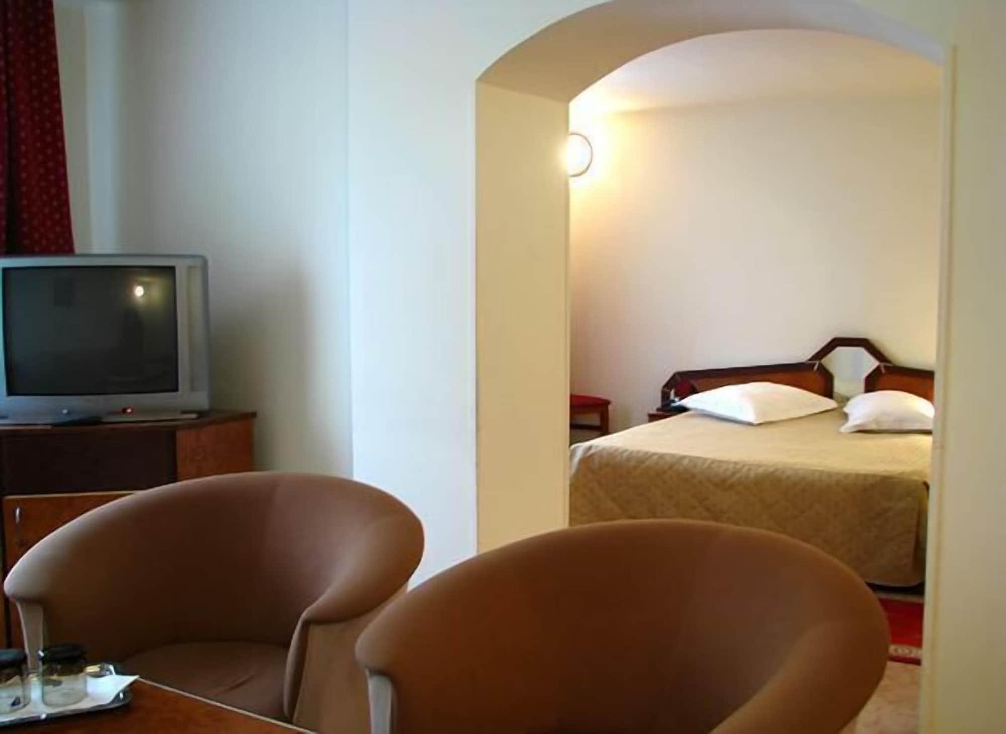 Euro Hotel