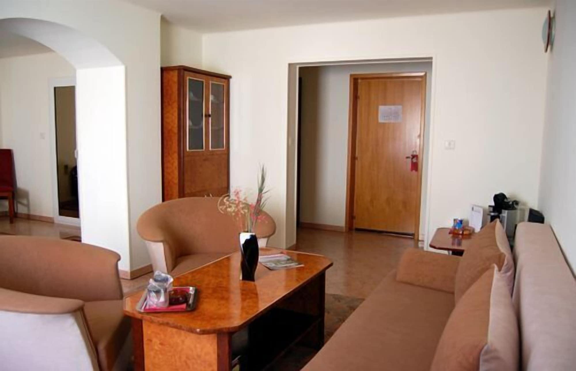 Euro Hotel 3*